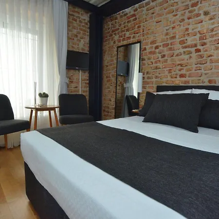 No 18 Boutique Apartment *